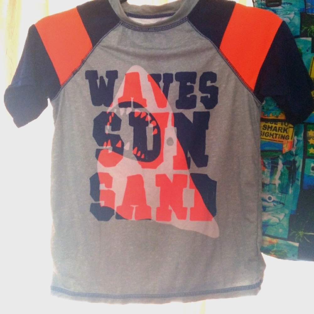 Boys M shark swim set